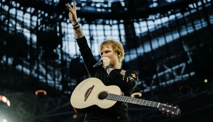 Ed Sheeran shocks fans with unexpected duet: Watch